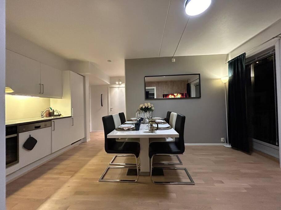 Cozy, Lux, 3Br, Super Central, Family Apt Осло Екстер'єр фото